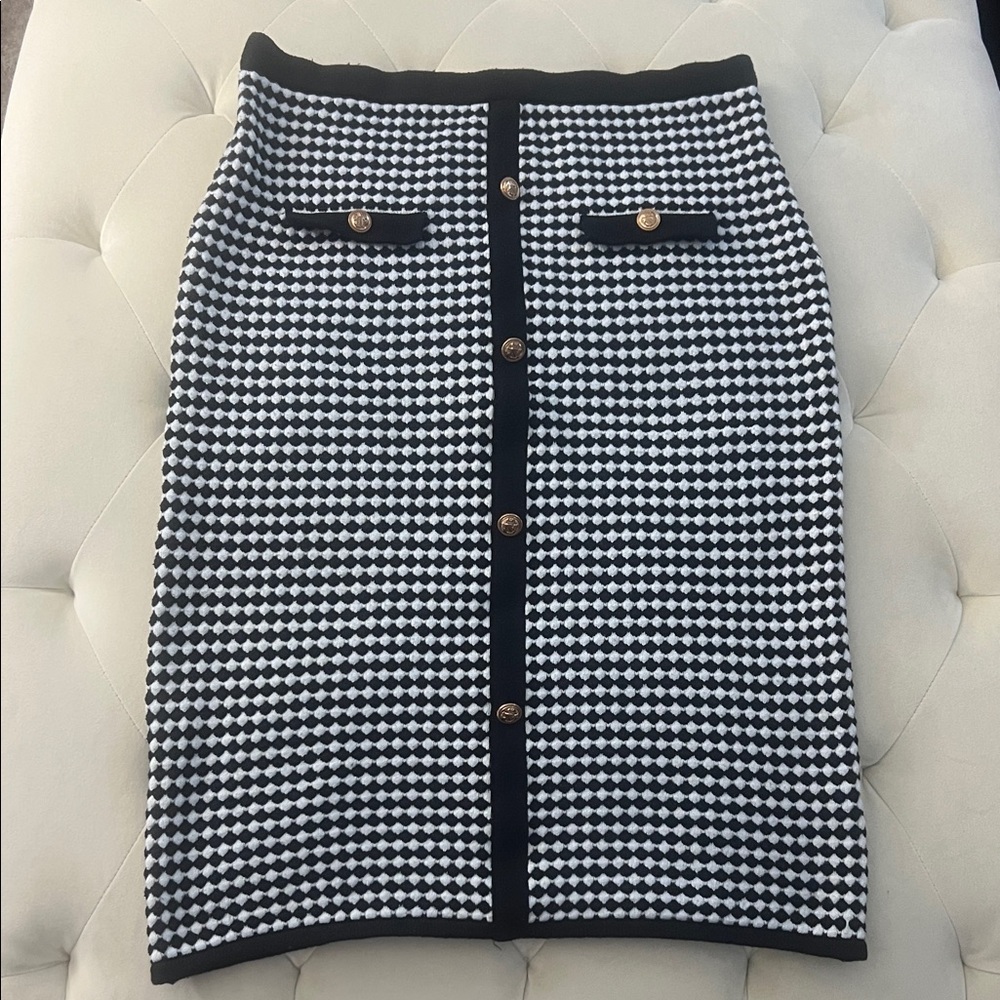 Chic Black and White Women's Pencil Skirt